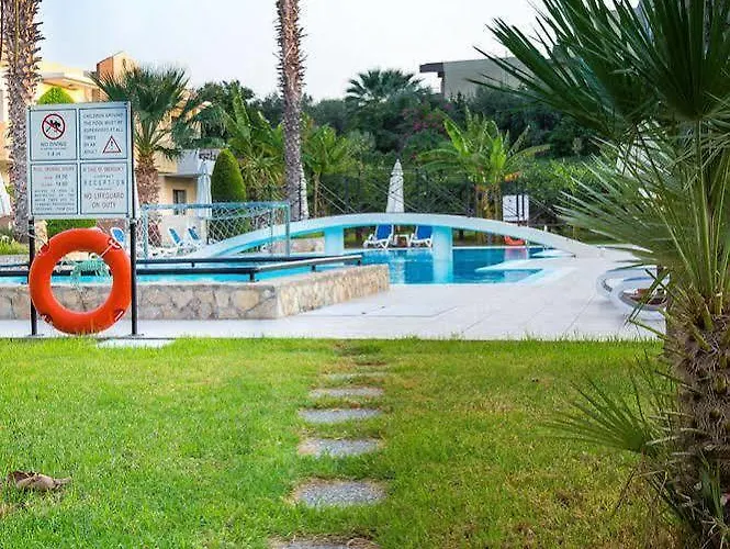 酒店 Stavros Melathron 4*